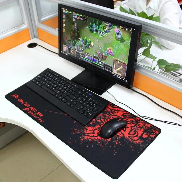 Large Mantis Design Gaming and Office Mouse Pad - 70cm x 29.5cm